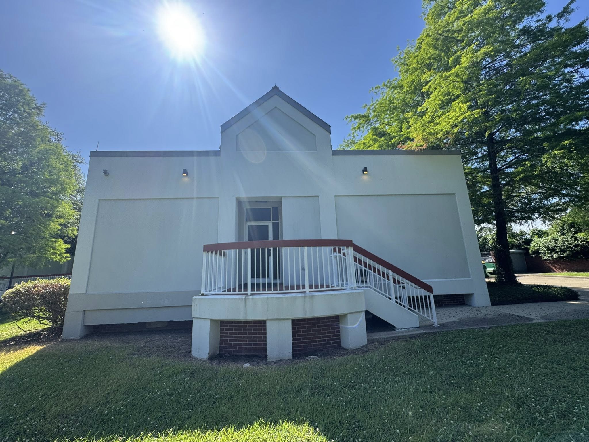 Museum stucco elevation after Third Coast Maintenance soft washing